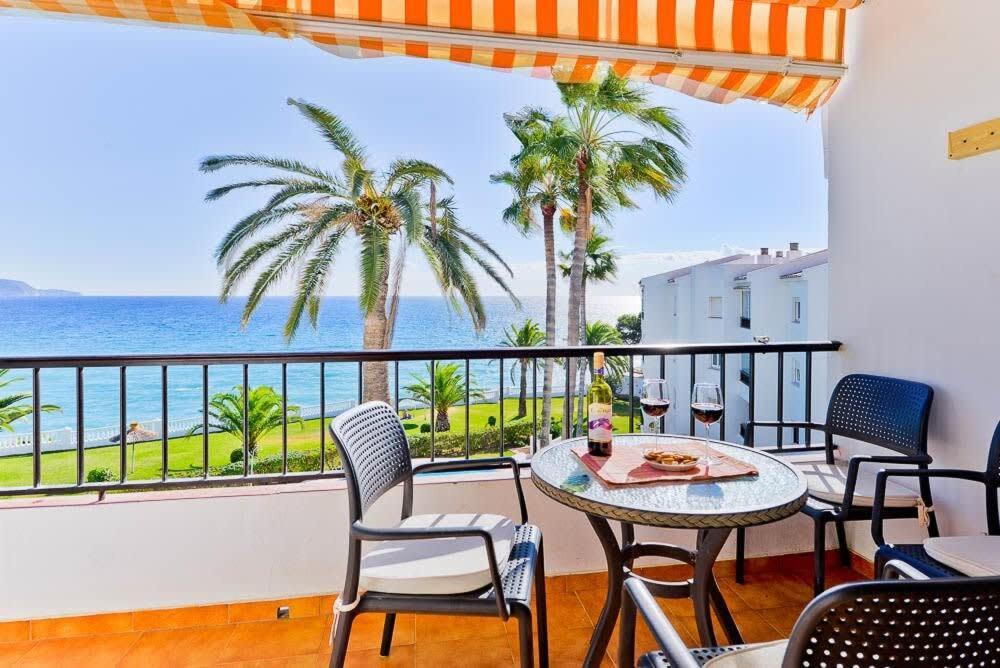 Las Palmeras Nerja Exteriör bild